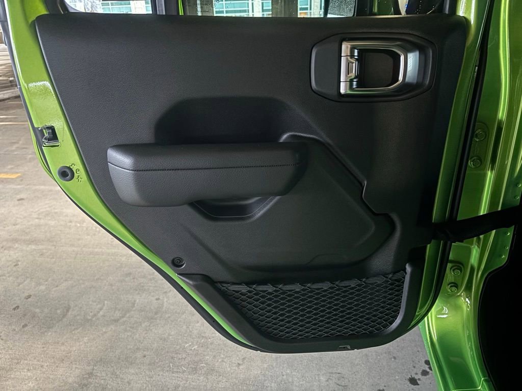 New 2025 Jeep Gladiator Sport image 15