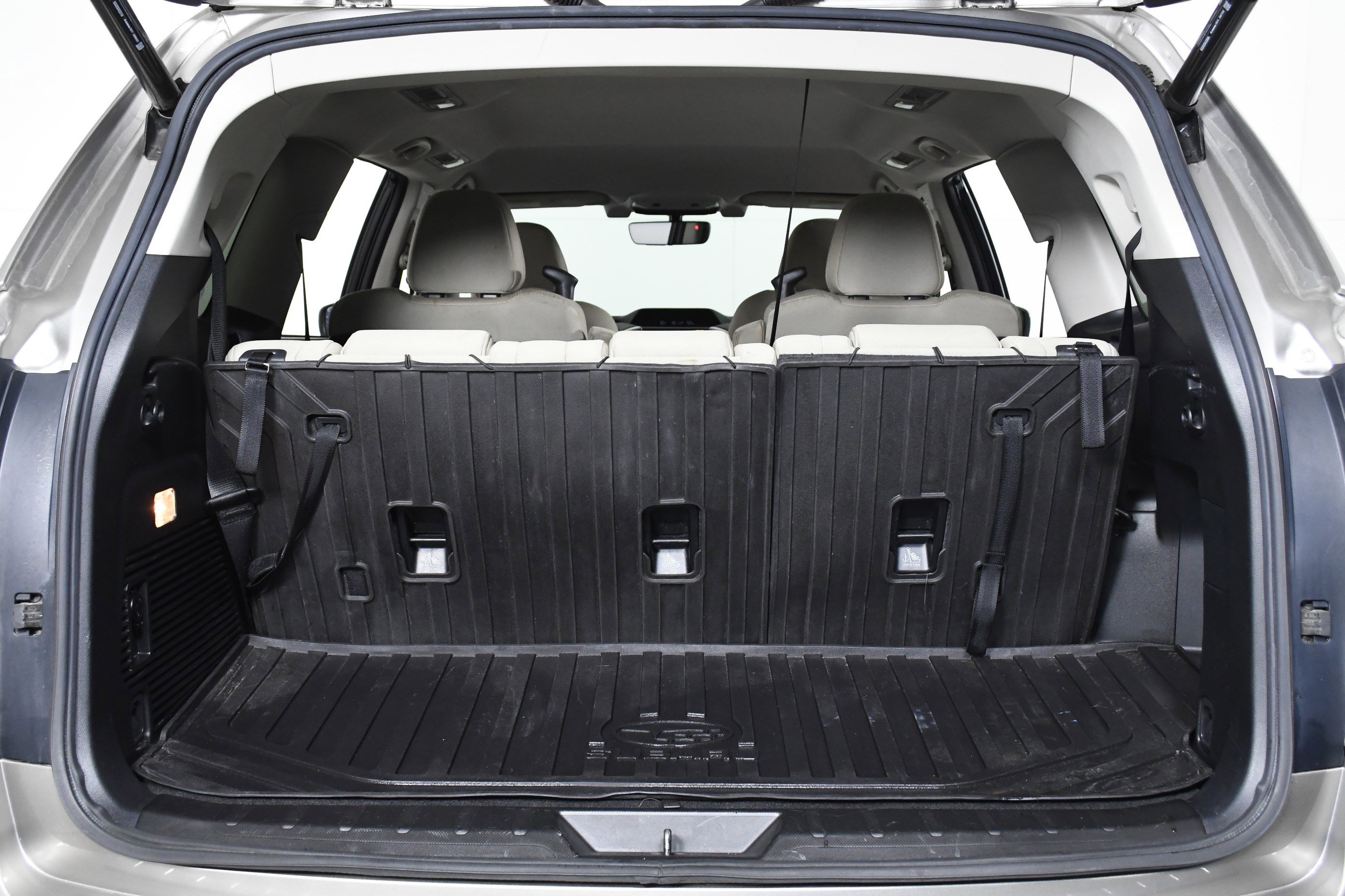 Used 2020 Subaru Ascent Premium w/ Convenience Package image 34