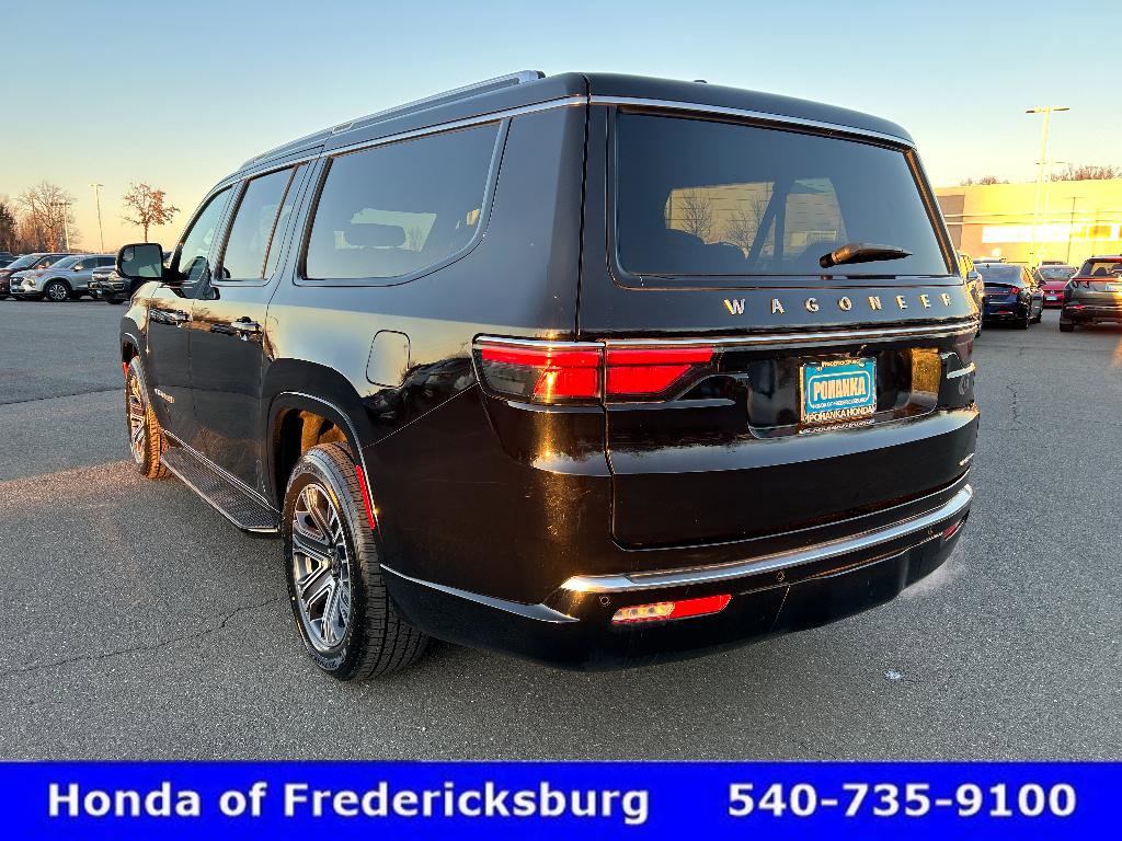 Used 2024 Jeep Wagoneer L Series II w/ Flexible Seating Group image 4