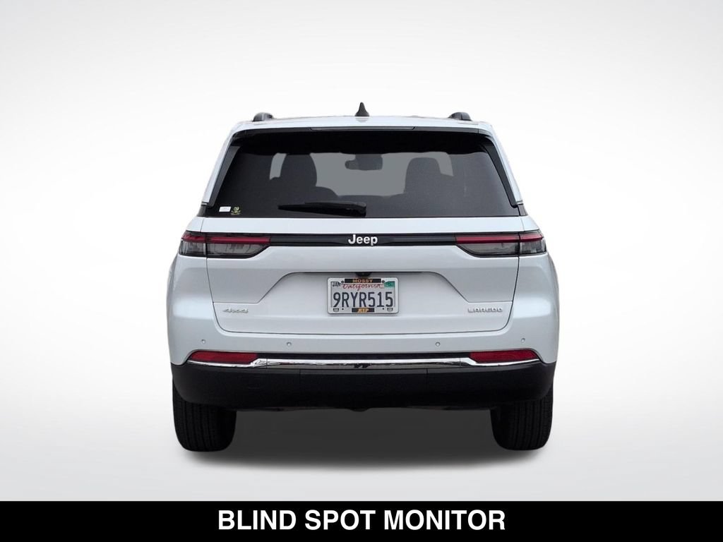 Used 2025 Jeep Grand Cherokee Laredo X AWD/4WD image 8