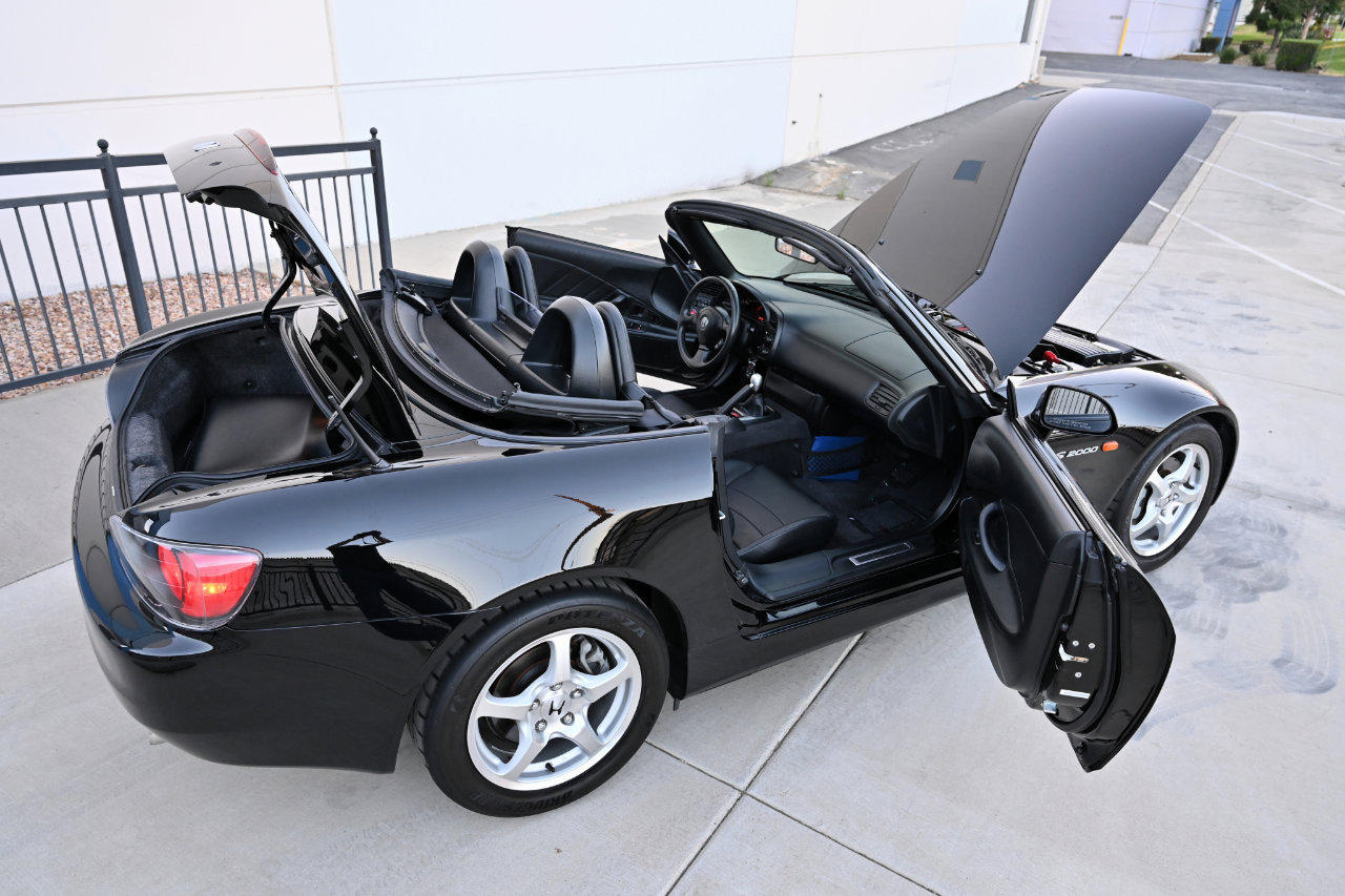Used 2001 Honda S2000 image 32