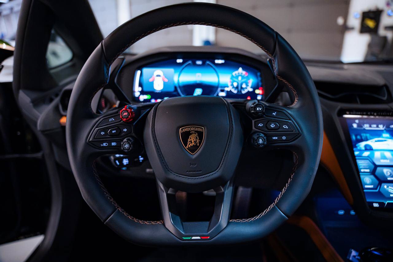 Used 2026 Lamborghini Temerario AWD/4WD image 43