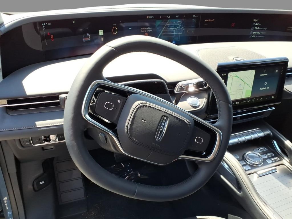 New 2026 Lincoln Nautilus Premier image 21