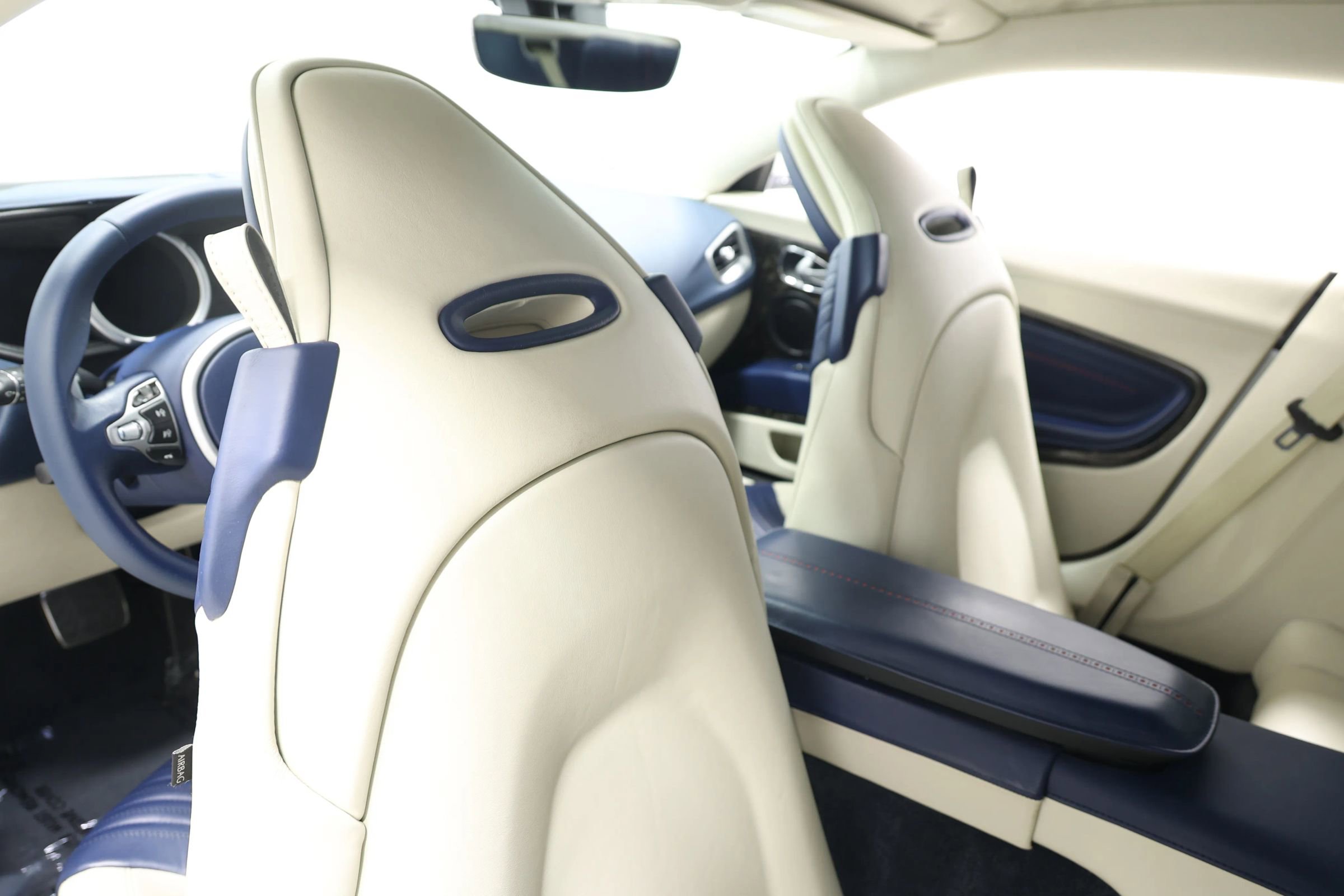 Used 2017 Aston Martin DB11 V12 image 58