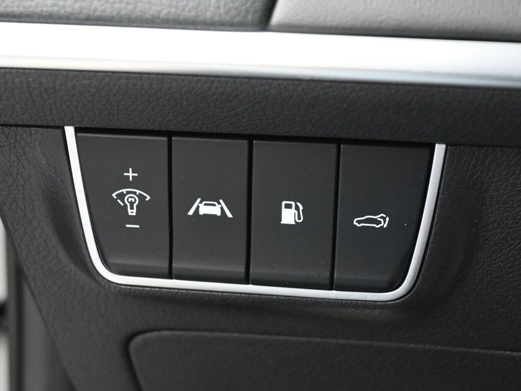 Used 2023 Kia Stinger GT2 w/ Red Interior Color Package image 32