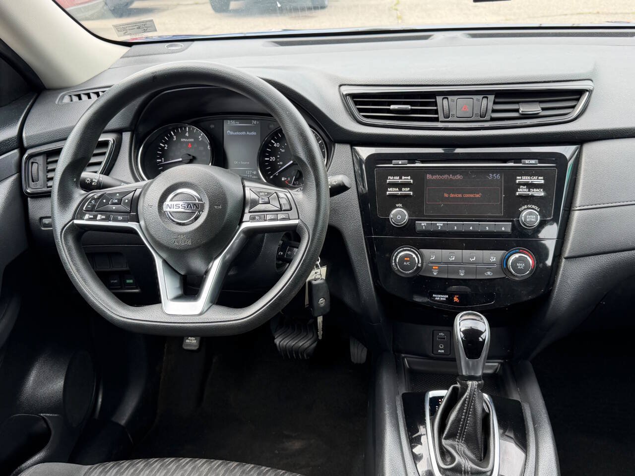 Used 2017 Nissan Rogue S FWD image 12