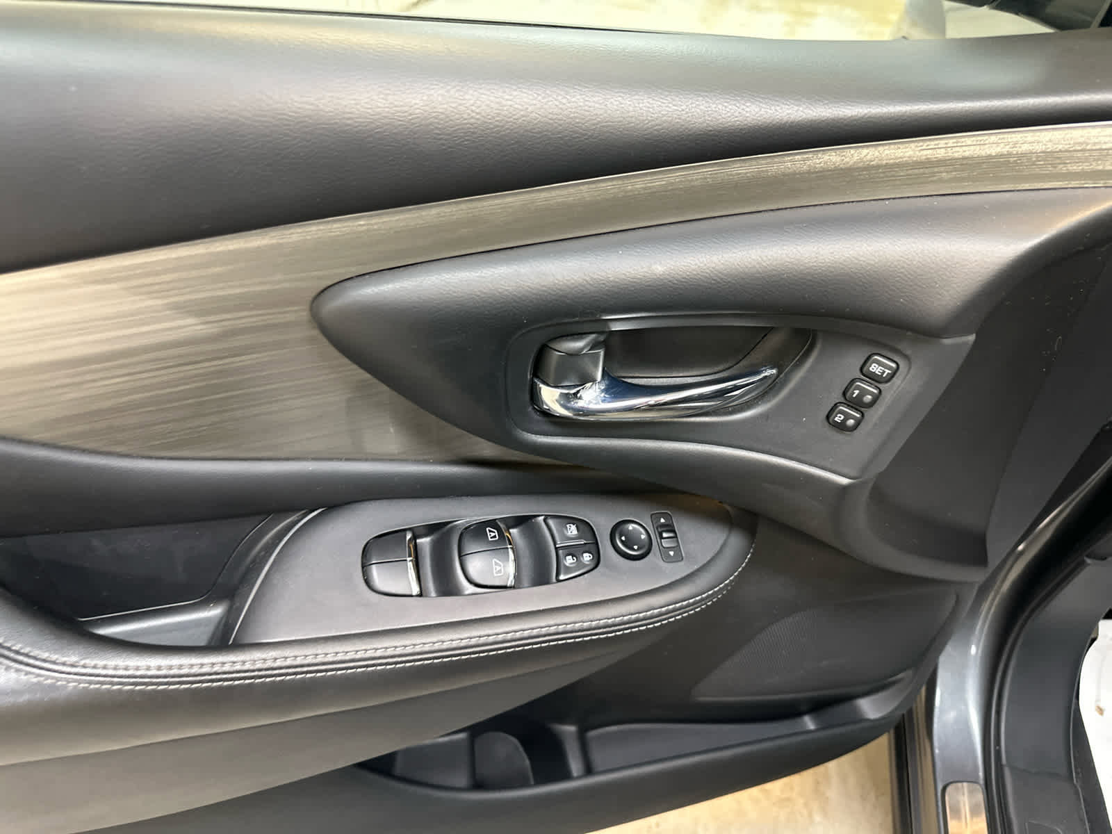 Certified 2018 Nissan Murano SL w/ Midnight Edition Package AWD/4WD image 25