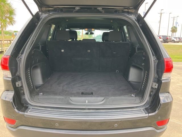 Used 2021 Jeep Grand Cherokee Laredo RWD image 16