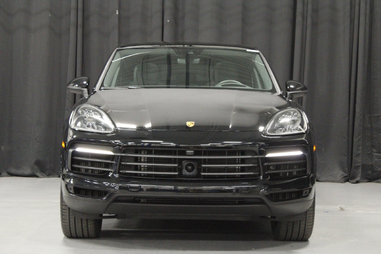 Certified 2022 Porsche Cayenne Platinum Edition AWD/4WD image 10