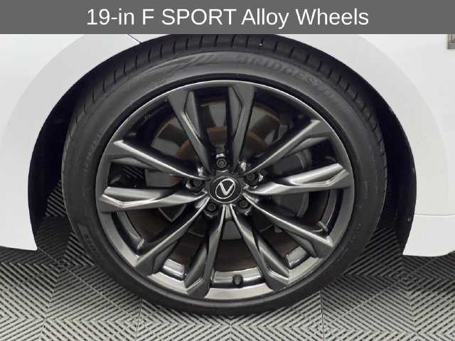 Certified 2025 Lexus IS 300 F Sport RWD image 23