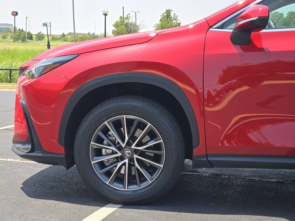 Used 2024 Lexus NX 250 FWD image 8