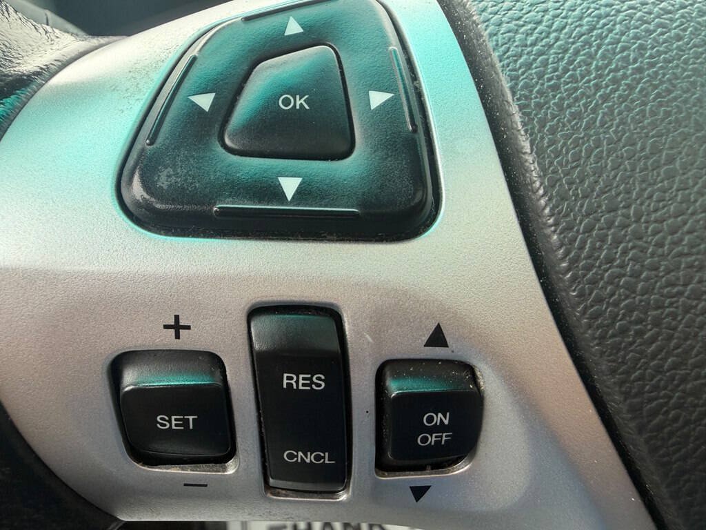 Used 2013 Ford Explorer XLT AWD/4WD image 19