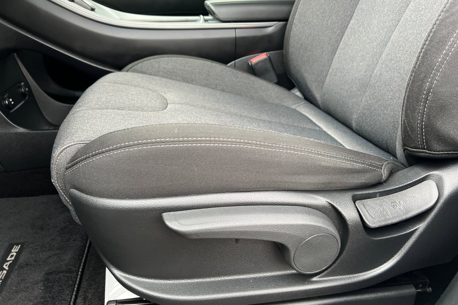 Used 2022 Hyundai Palisade SE w/ Cargo Package image 15