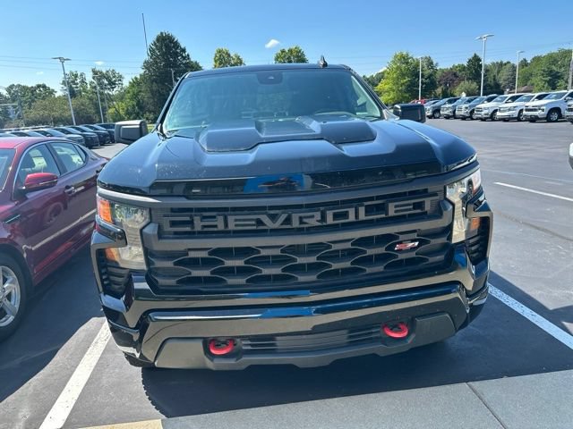 Used 2022 Chevrolet Silverado 1500 Custom Trail Boss AWD/4WD image 12