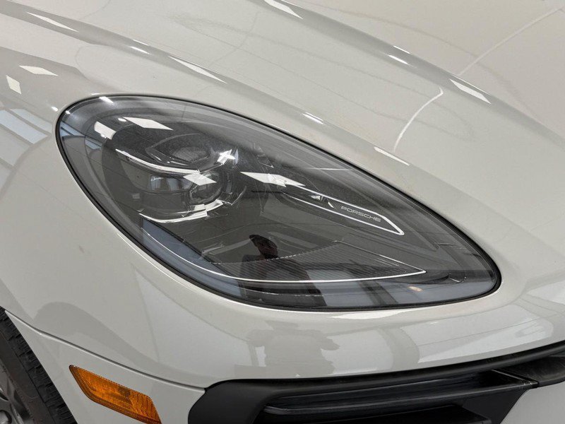 New 2026 Porsche Macan AWD/4WD image 10