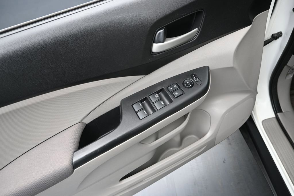Used 2014 Honda CR-V LX image 14