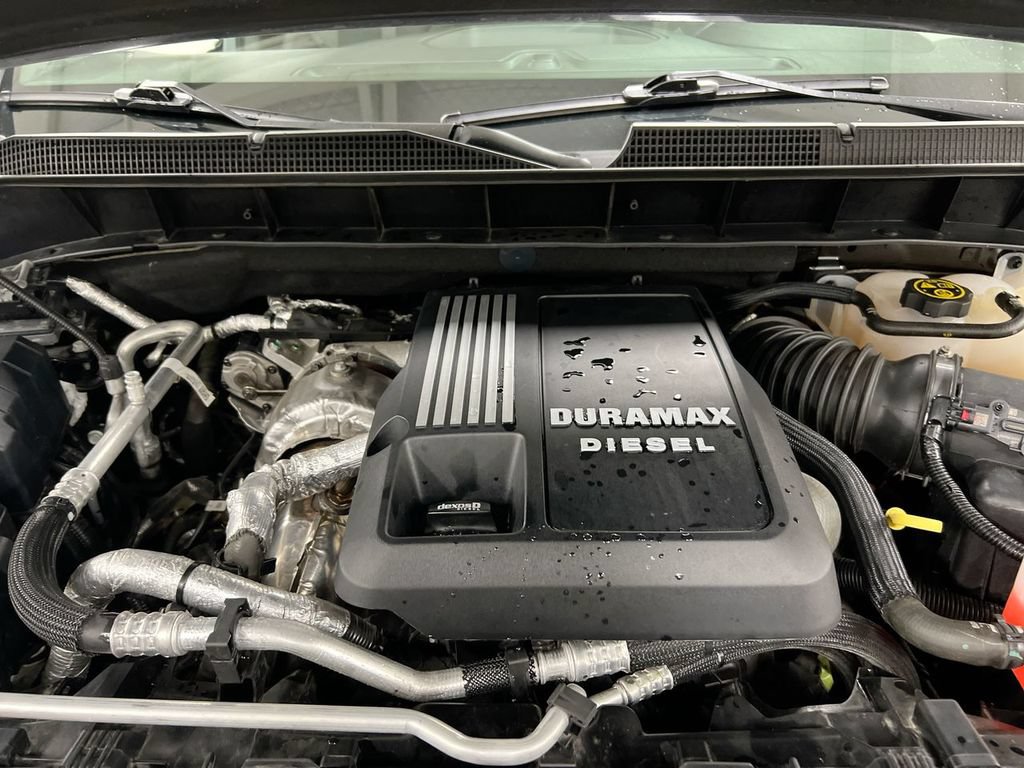 Used 2022 Chevrolet Silverado 1500 LTZ w/ LTZ Convenience Package II AWD/4WD image 26