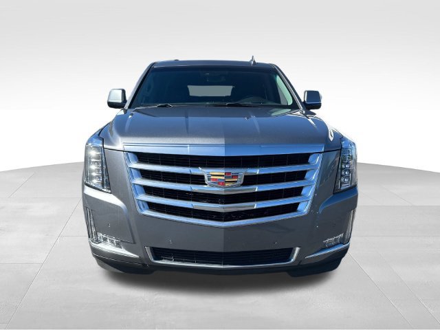 Used 2020 Cadillac Escalade Luxury AWD/4WD image 16