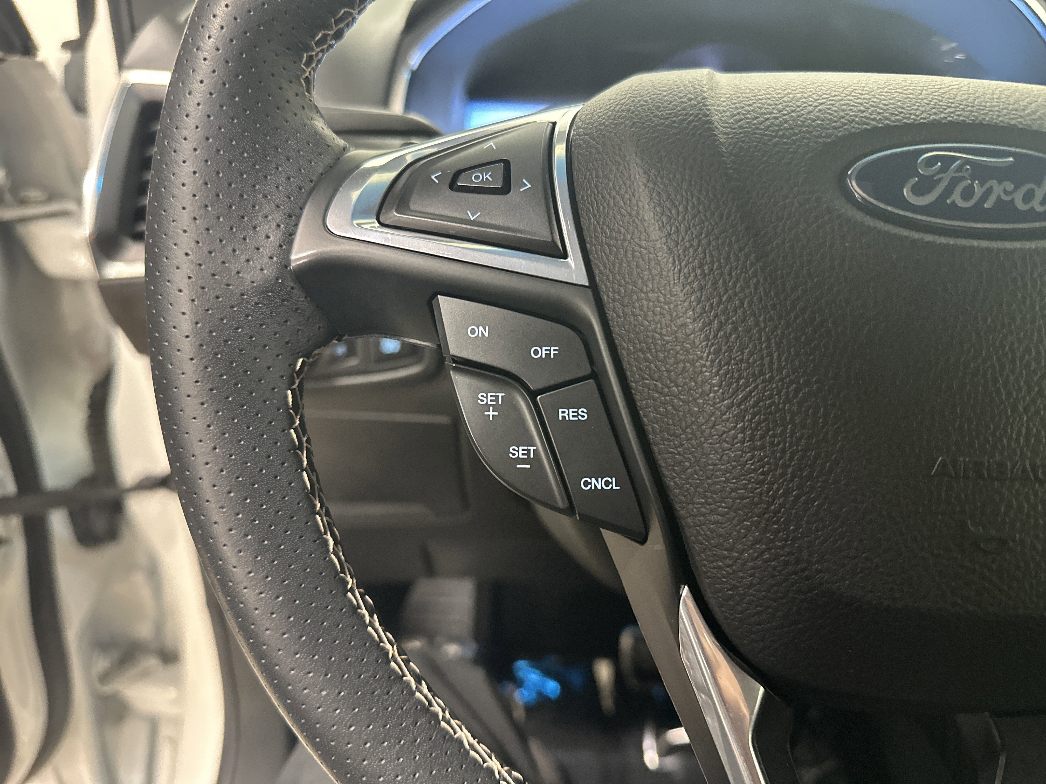 Used 2020 Ford Edge ST AWD/4WD image 19