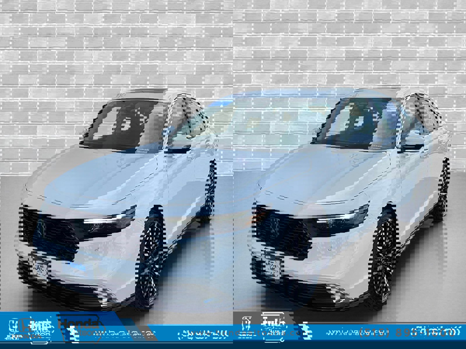 Used 2024 Honda Accord Touring image 1