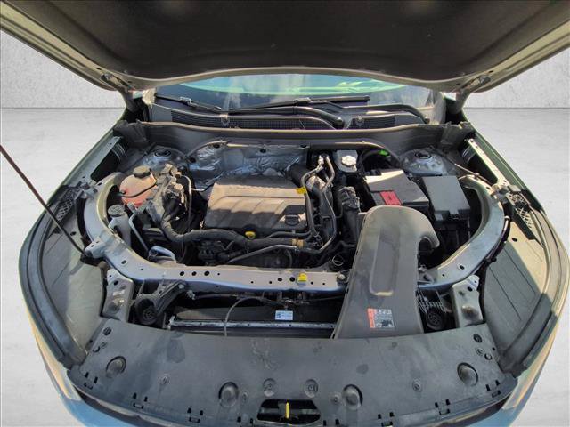 Used 2024 Chevrolet Trax RS w/ Sunroof Package FWD image 21