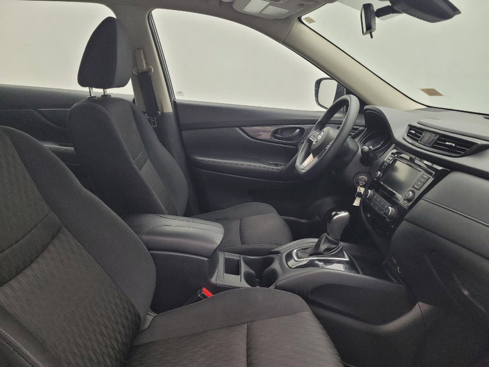Used 2020 Nissan Rogue S FWD image 21