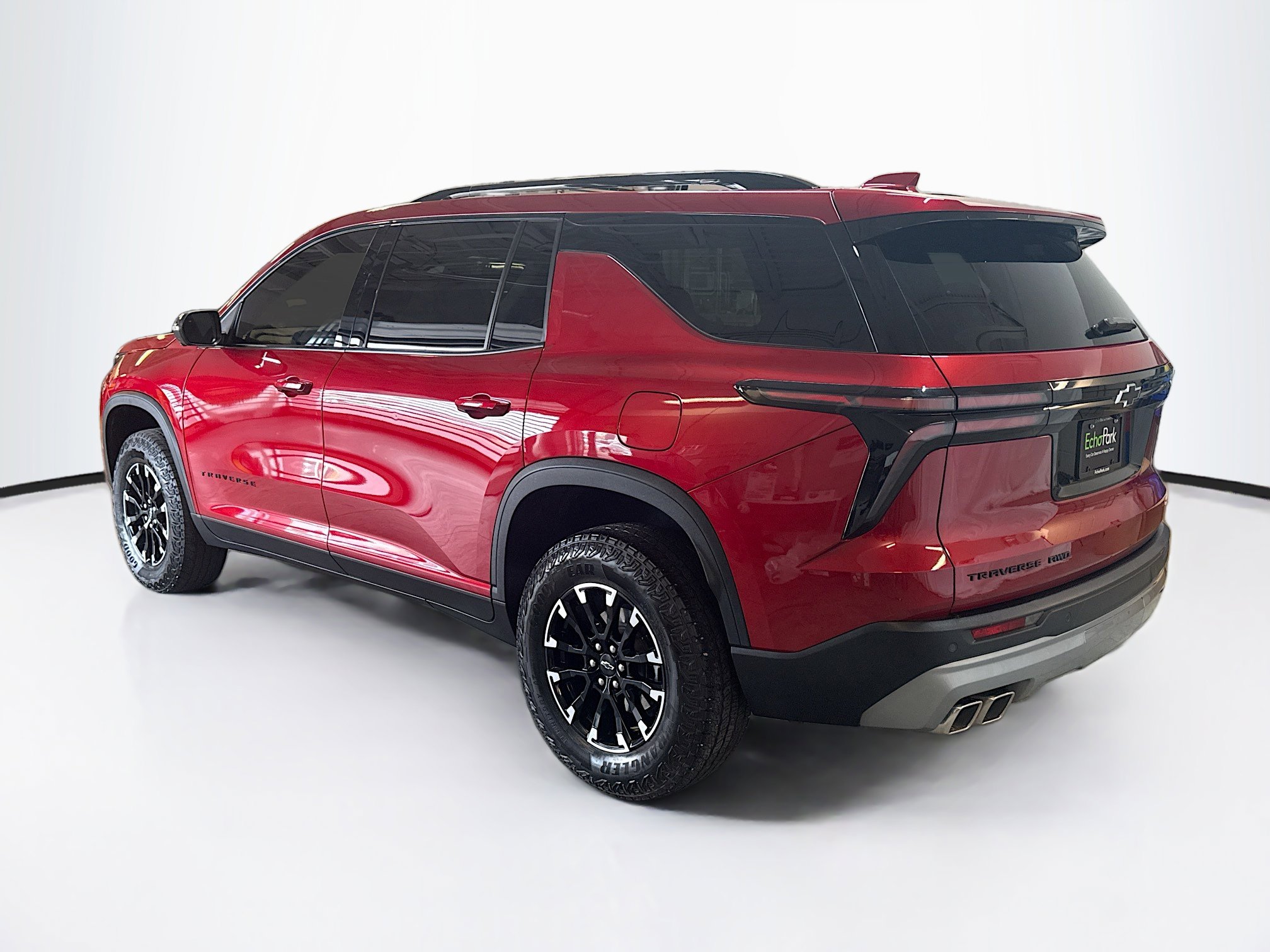 Used 2025 Chevrolet Traverse Z71 w/ Driver Confidence Package image 5