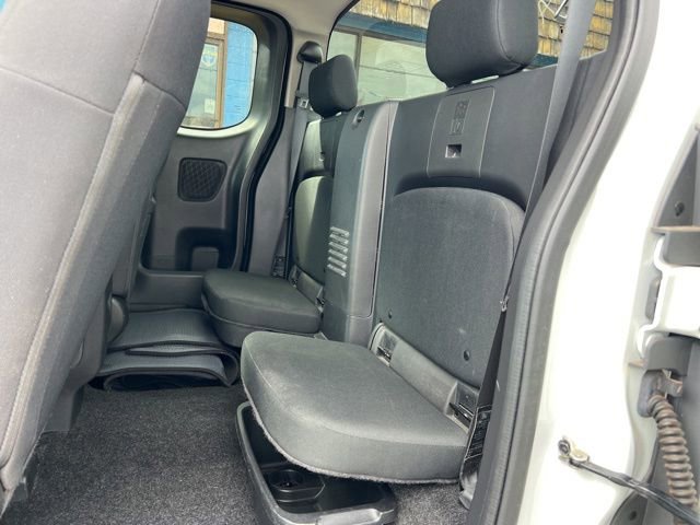 Used 2022 Nissan Frontier S RWD image 10