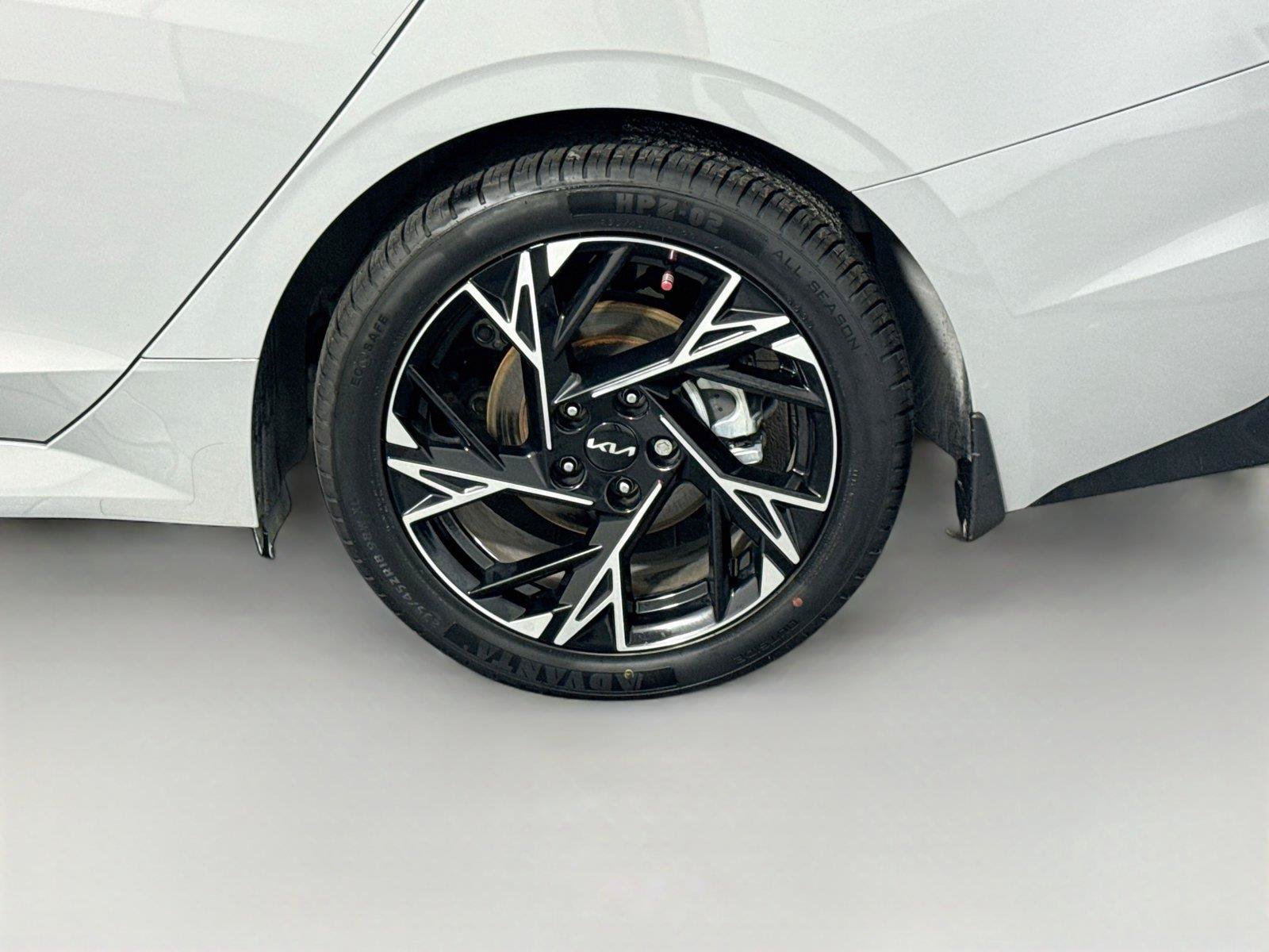 Used 2025 Kia K5 GT-Line w/ GT-Line Premium Package FWD image 35