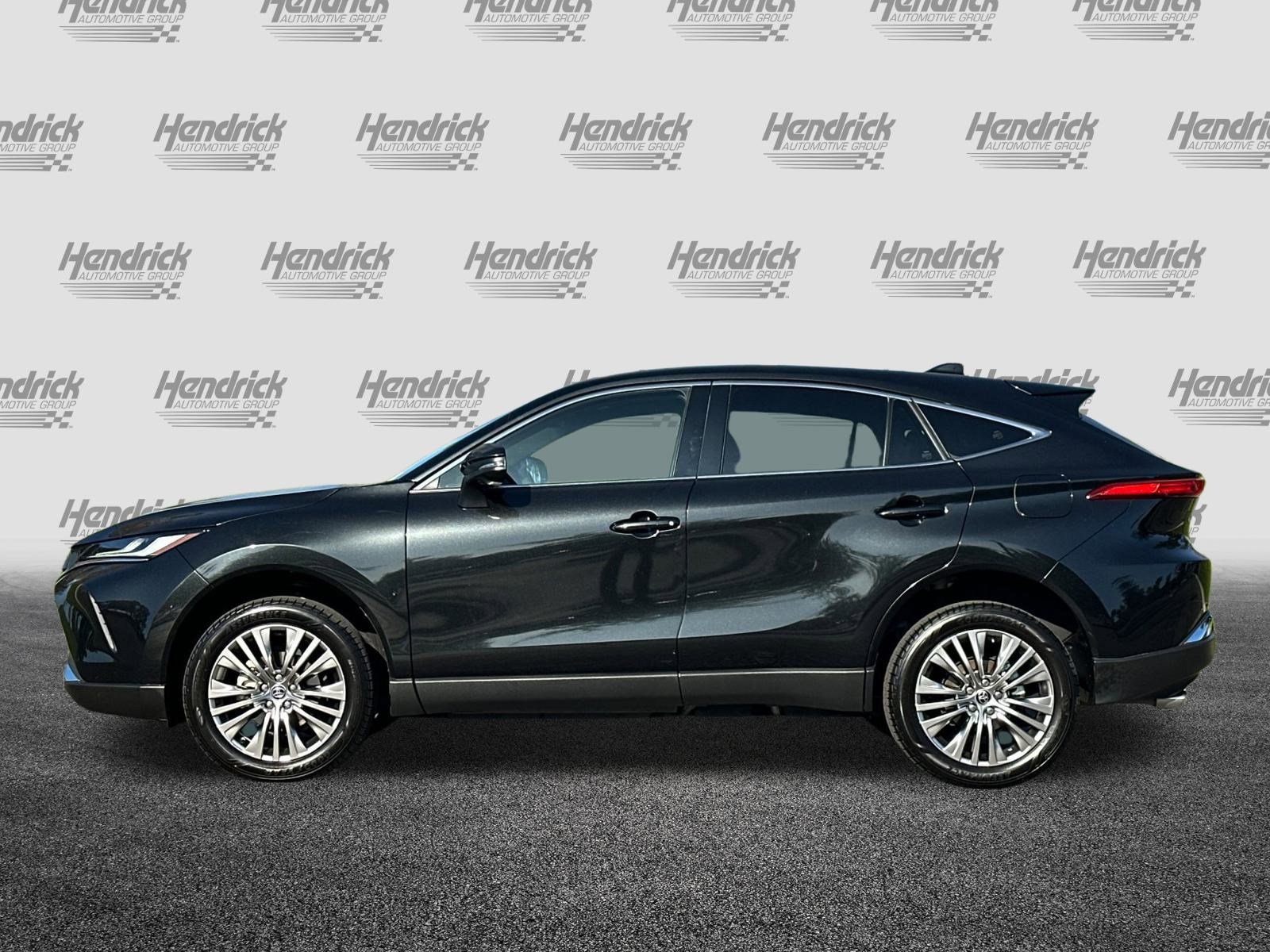 Used 2023 Toyota Venza Limited image 8