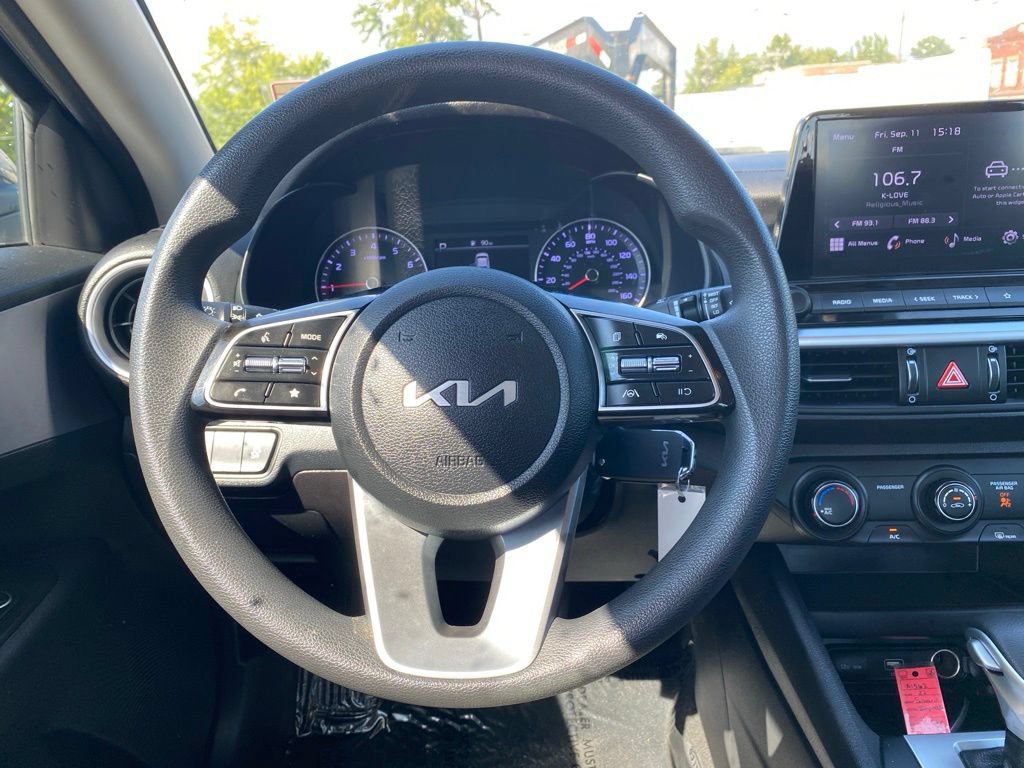 Used 2022 Kia Forte LXS FWD image 10