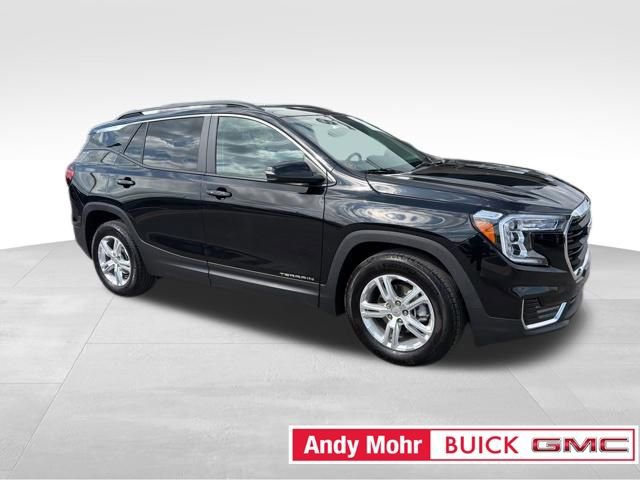 Used 2024 GMC Terrain SLE w/ Driver Convenience Package FWD image 16