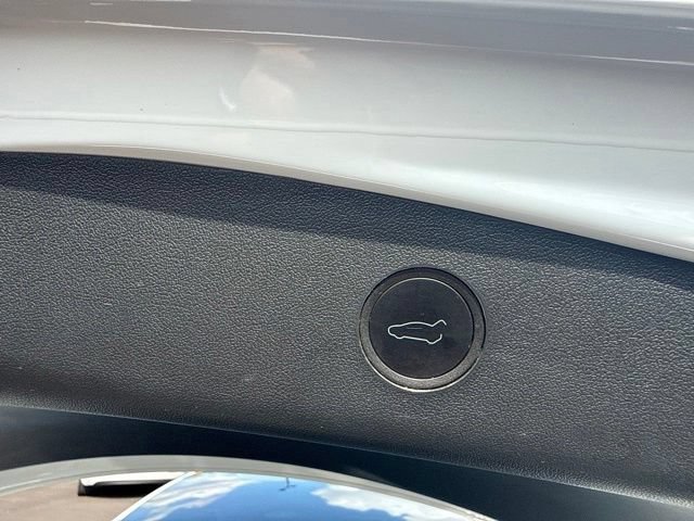 Used 2023 Tesla Model 3 Long Range AWD/4WD image 17