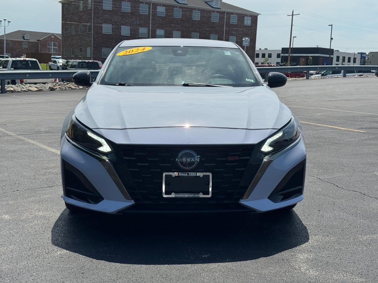 Used 2024 Nissan Altima 2.5 SR AWD/4WD image 10