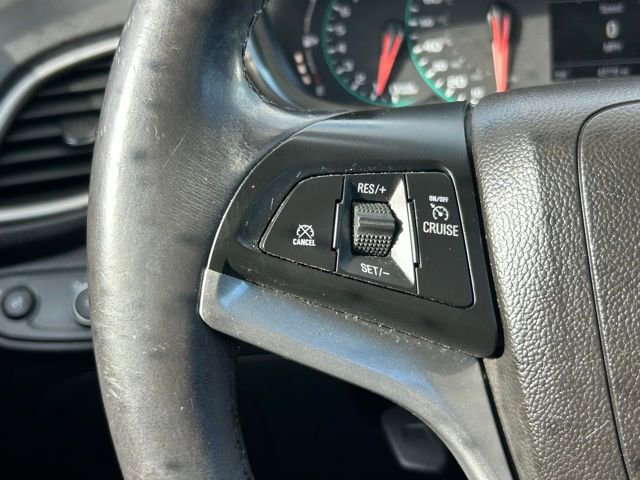 Used 2021 Chevrolet Trax LT w/ Driver Confidence Package image 21