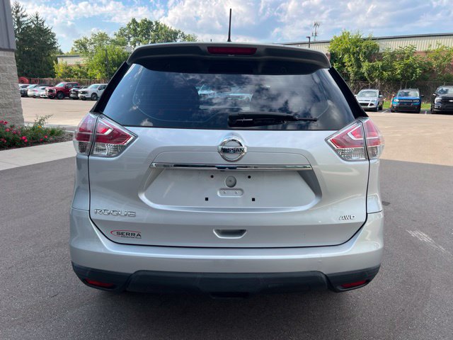 Used 2016 Nissan Rogue S AWD/4WD image 7