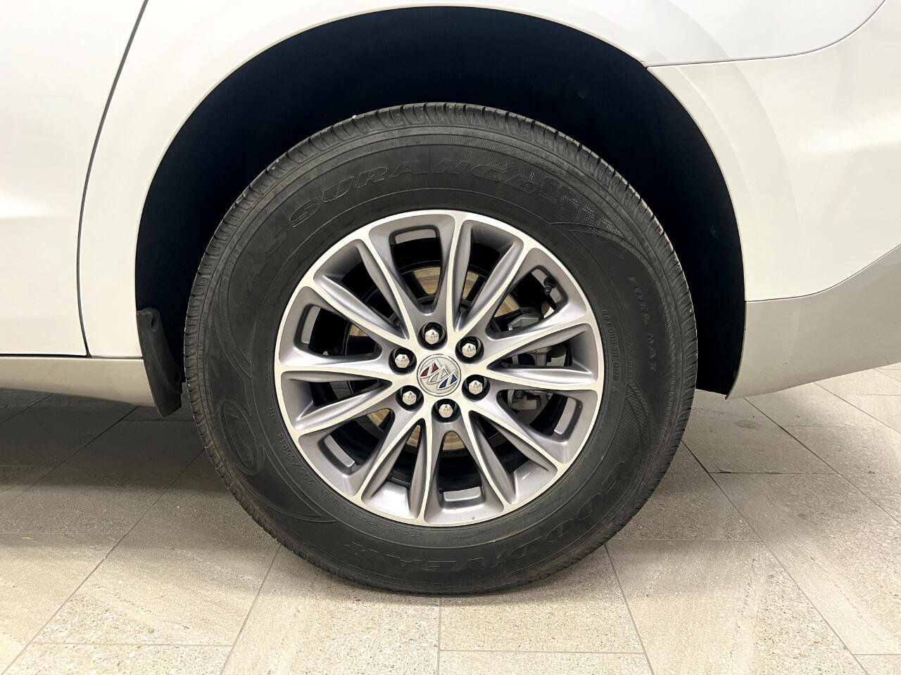 Used 2024 Buick Enclave Premium image 65