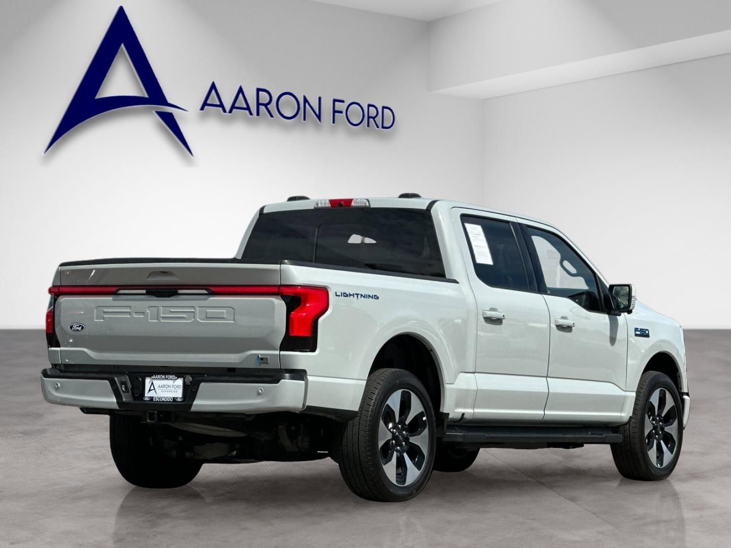 Used 2024 Ford F150 Lightning Platinum AWD/4WD image 6