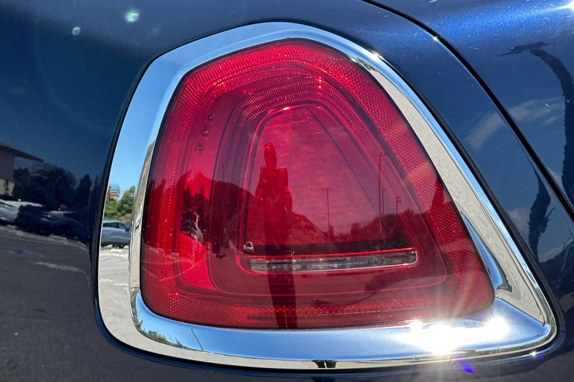 Used 2019 Rolls-Royce Dawn RWD image 41