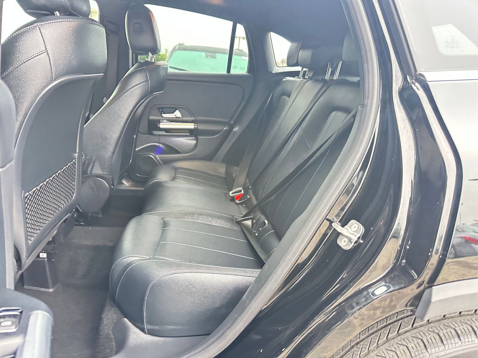 Used 2025 Mercedes-Benz GLA 250 4MATIC image 37