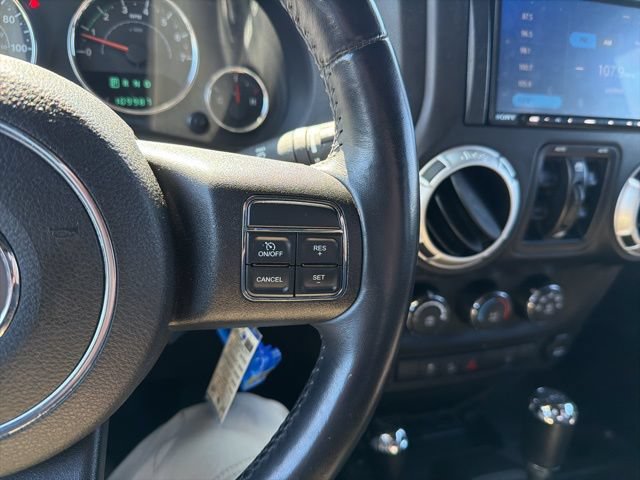 Used 2014 Jeep Wrangler Unlimited Sahara w/ Connectivity Group AWD/4WD image 34