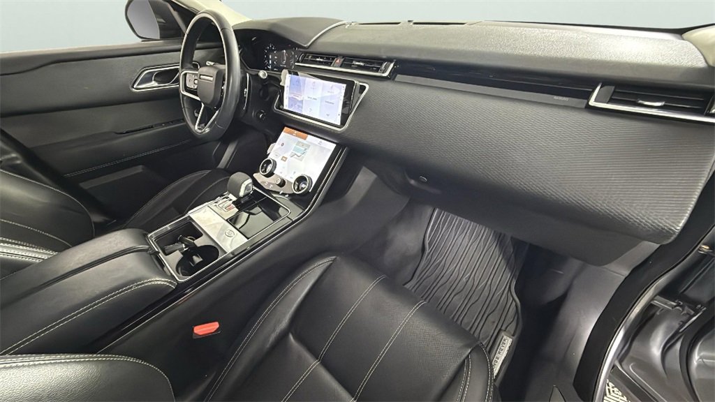 Used 2021 Land Rover Range Rover Velar S image 32