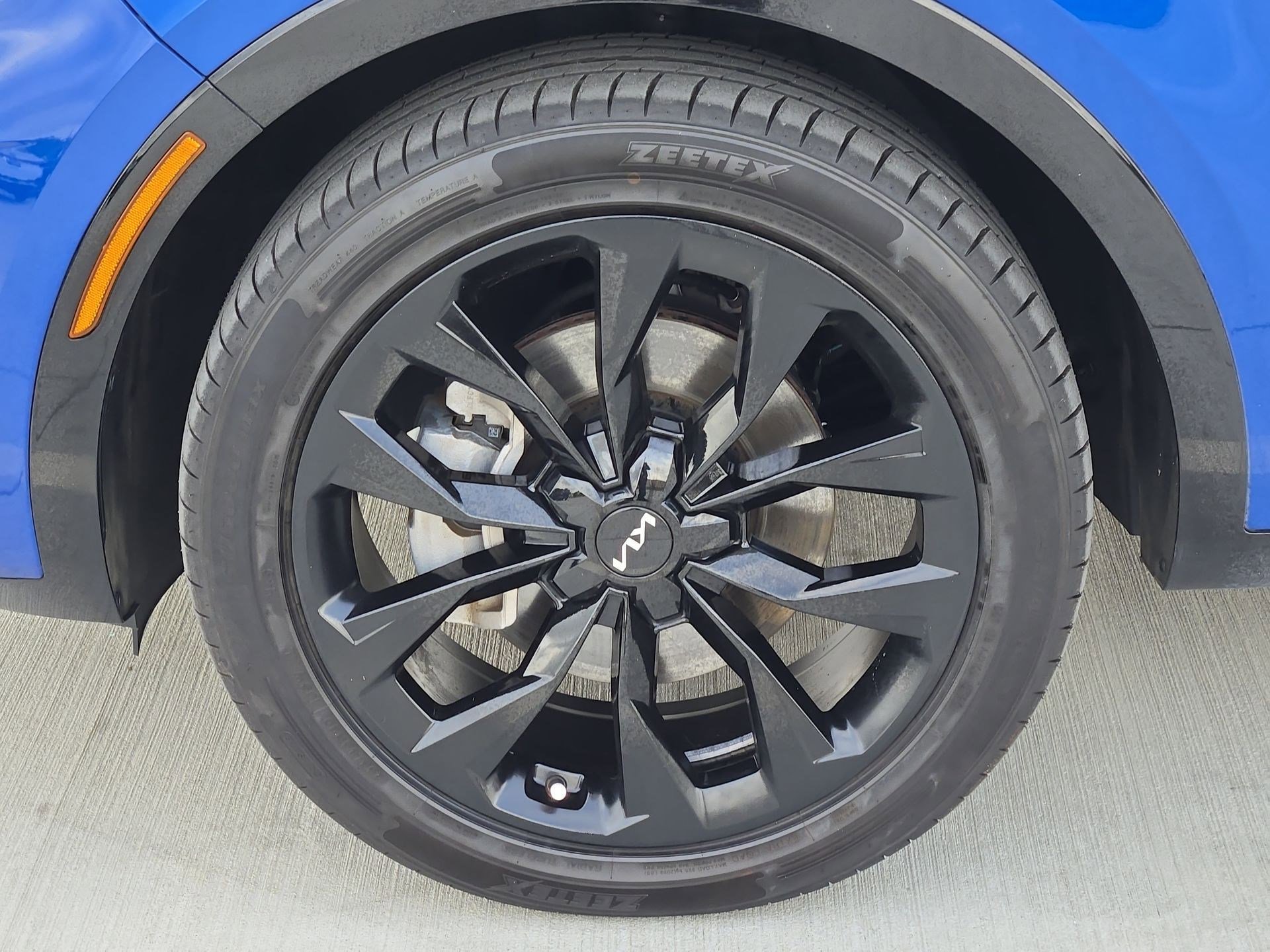 Used 2023 Kia Sorento SX image 12