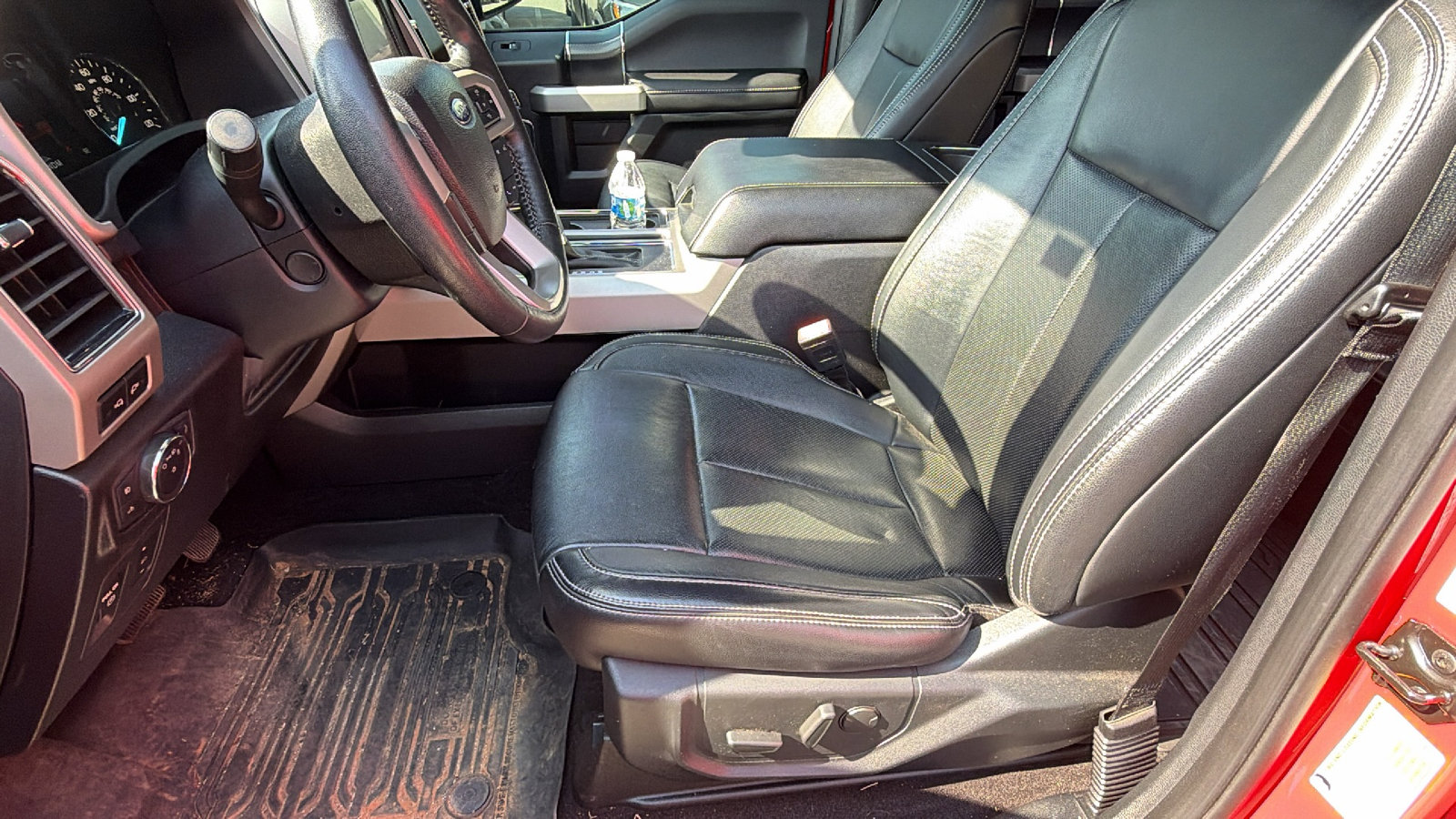 Used 2019 Ford F150 Lariat w/ Equipment Group 502A Luxury AWD/4WD image 16