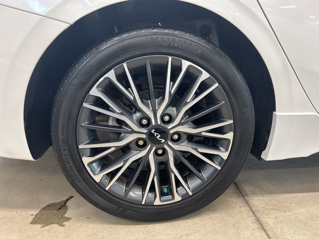 Used 2023 Kia Forte GT-Line image 26