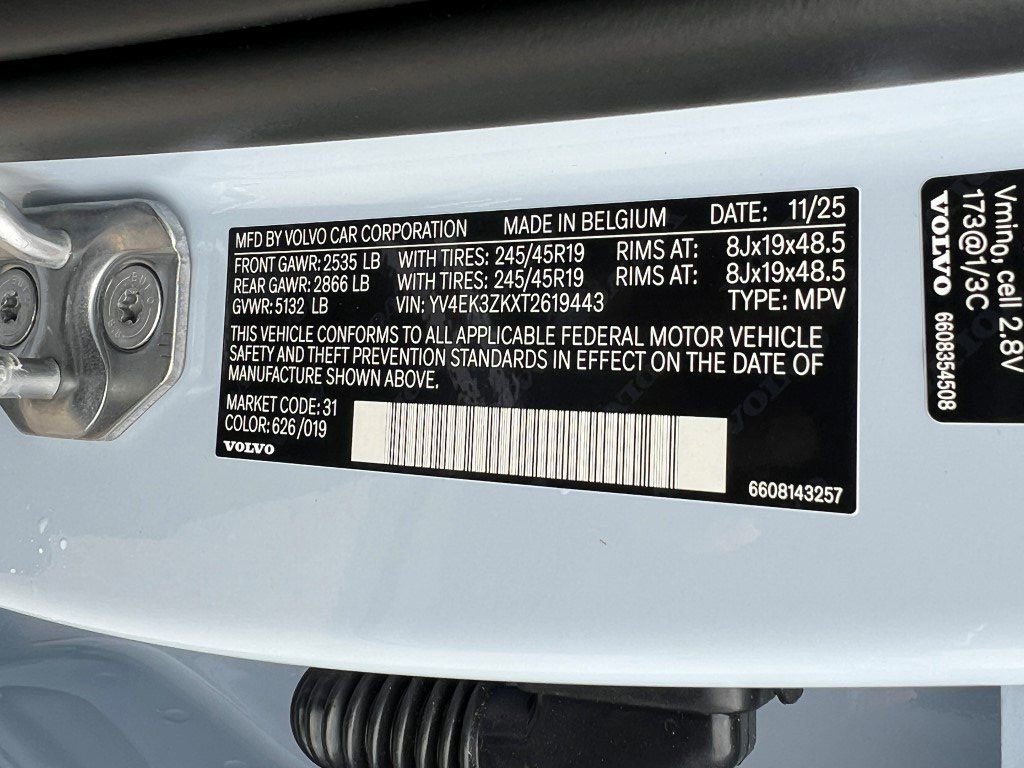 New 2026 Volvo EX30 Plus w/ Protection Package Premier image 27