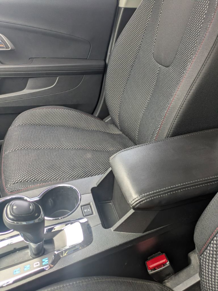 Used 2017 Chevrolet Equinox LT FWD image 19