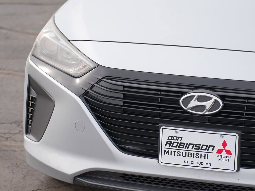 Used 2018 Hyundai Ioniq Blue FWD image 9