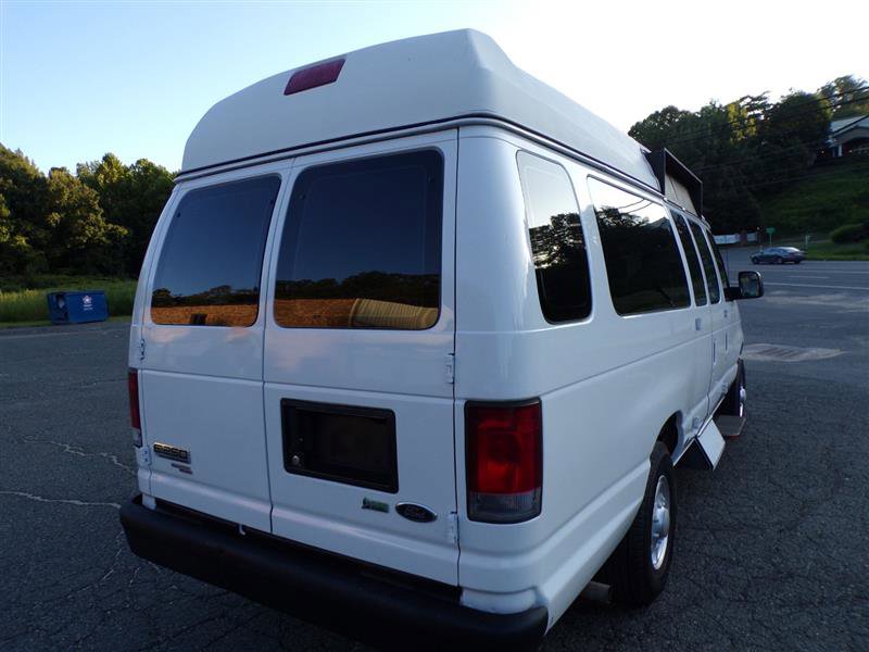 Used 2014 Ford E-250 and Econoline 250 Extended w/ Power Group image 8