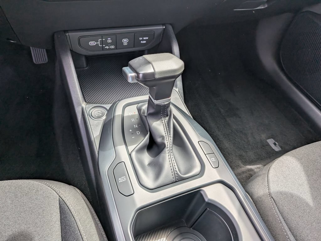 Certified 2025 Kia K4 FWD image 23